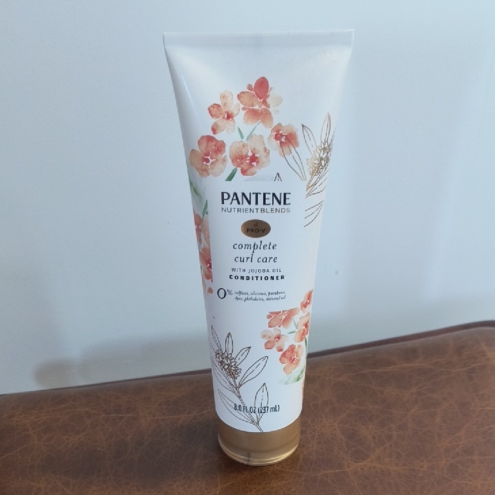 New Pantene Complete Curl Care Conditioner